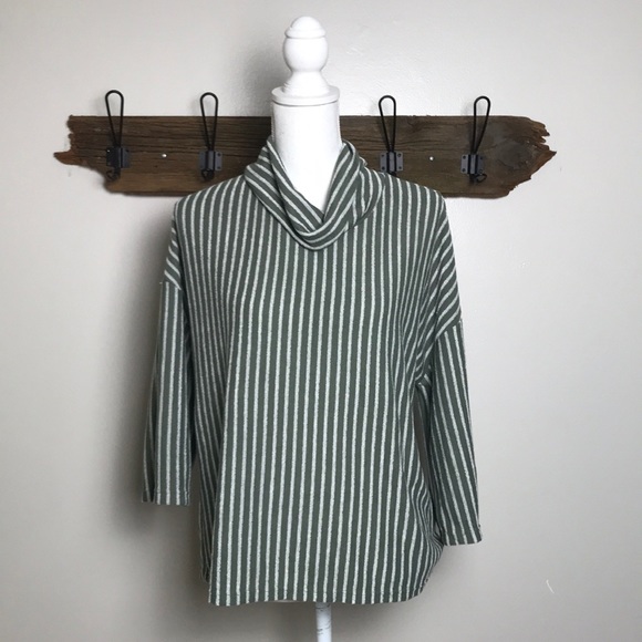 Anthro W5 Top Striped Bell Sleeve Moss Green - Picture 1 of 8